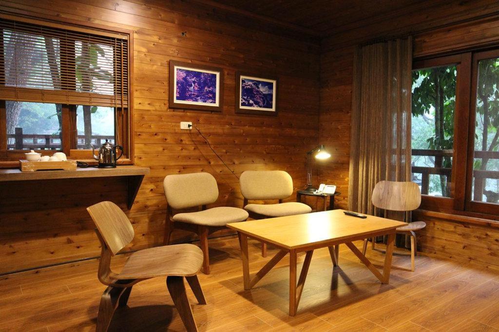 Taichung Business Hotel - Immortals Hills 和平区 エクステリア 写真